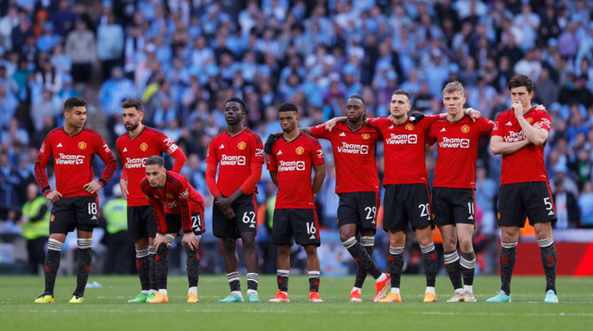 İngiliz genç yetenekten Manchester United'a şok! Fenerbahçe maçında yok... 1 ay sahalardan uzak kalacak! 
