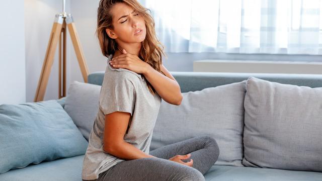 Kas ağrısına ne iyi gelir? Kas ağrısı neden olur, en hızlı nasıl geçer?