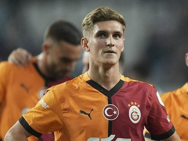 Galatasaray'da Elias Jelert'in transfer detayları ortaya çıktı! Sezon başında 9 milyon Euro ödenerek satın alınmıştı