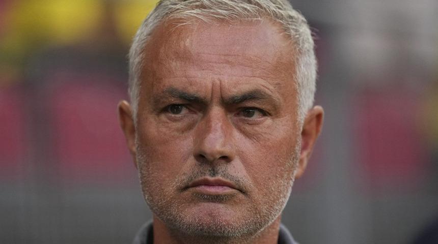 Yıldız futbolcudan olay yaratan açıklama! "Jose Mourinho bana herkesin içinde hain dedi!"