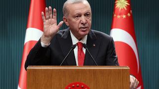 Hangi bakanlar değişecek? Erdoğan’ın kabinede yapacağı revizyon merak konusu oldu, AK Parti’den ilk sinyal geldi…