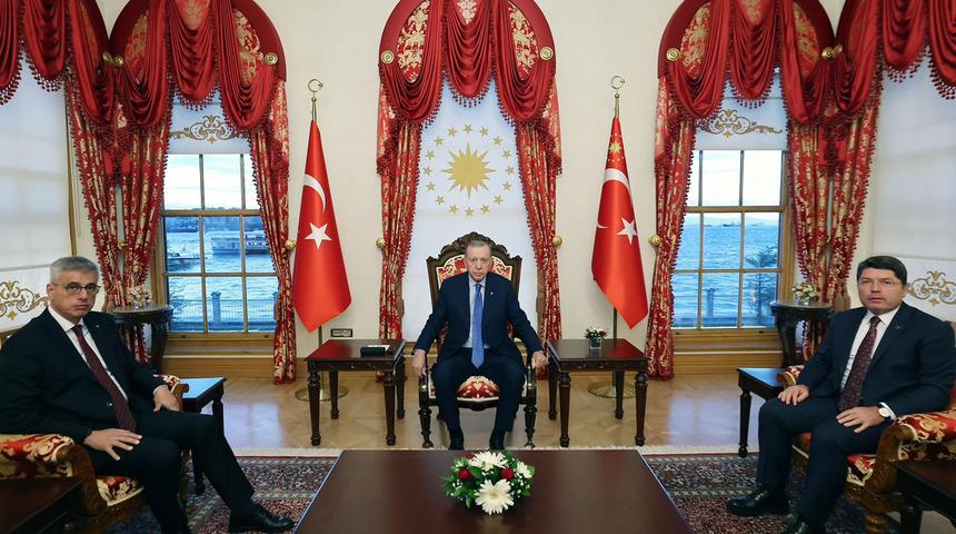 'Yenidoğan Çetesi' skandalından sonra dikkat çeken görüşme! Cumhurbaşkanı Erdoğan, Sağlık Bakanı ve Adalet Bakanı'nı kabul etti