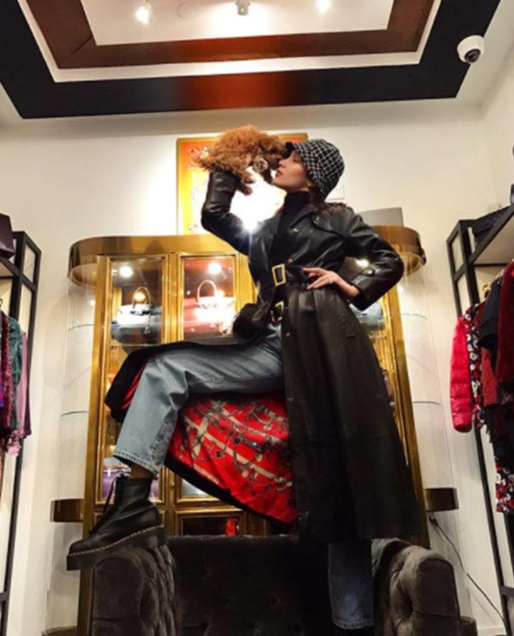 Bella Hadid sınır tanımıyor: Soyunma kabininden paylaştı G1