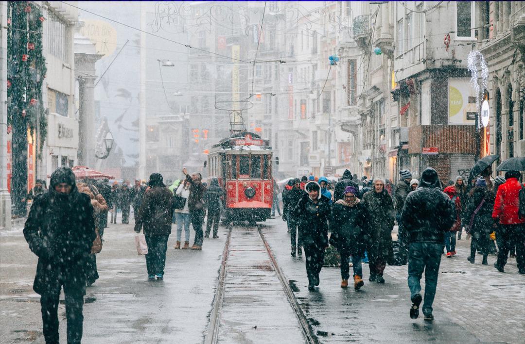Bir&ccedil;ok ile kar yağmıştı... İstanbul'da durum ne olacak? Soğuk havanın &uuml;lke &uuml;zerindeki seyri harita harita işlendi