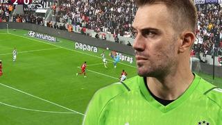 Yeşil sahalarda ender görülecek olay! Beşiktaş kalecisi Mert Günok, Kung Fu yaptı!