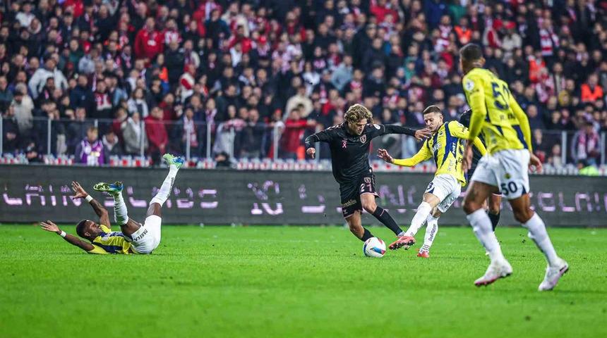 Fenerbahçe zirve yarışında ağır yara aldı! Milli ara dönüşü Samsun'da iki puan bıraktı