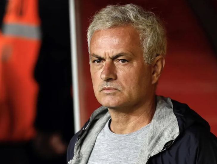 Fenerbahçe istese de Jose Mourinho'yu gönderemiyor! Öyle bir tazminat maddesi var ki, görenlerin dudağı uçukluyor... G3