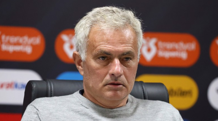 Fenerbahçe istese de Jose Mourinho'yu gönderemiyor! Öyle bir tazminat maddesi var ki, görenlerin dudağı uçukluyor... G4