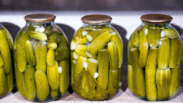Kıtır kıtır turşunun sırrı: Bu yöntemle yapılan turşular daha uzun ömürlü oluyor! 