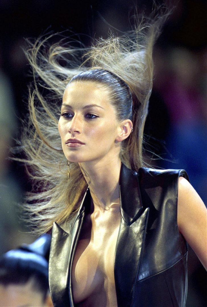Gisele Bündchen bu hareketiyle moda tarihine geçti G5
