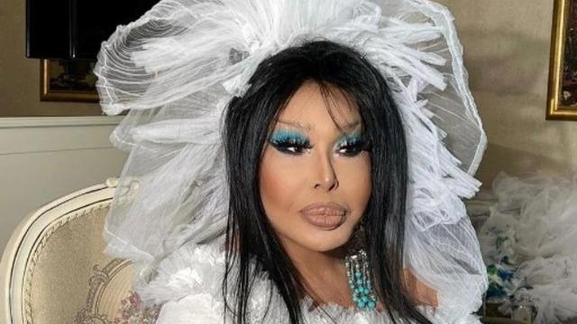 Merdivenleri yardımlarla çıktı! Bülent Ersoy'a Cenazeme kimse gelmesin sözleri hatırlatıldı... 'Ben hayatımda bir kez döndüm' çıkışı herkesi şaşırttı