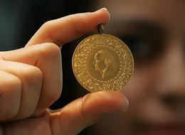 Altında 2025'i işaret etti! 'Daha fazla...' Altın fiyatlarında yükseliş sürecek mi? 