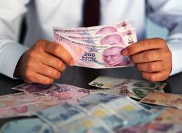 Gerçekleşirse 8 bin 500 TL... 'Asgari ücrette pazarlık bu rakamla başlayacak' Beklentiler 2 rakamda yoğunlaştı