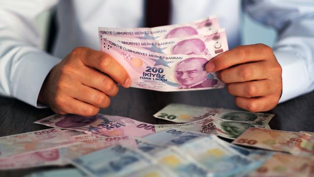 Gerçekleşirse 8 bin 500 TL... 'Asgari ücrette pazarlık bu rakamla başlayacak' Beklentiler 2 rakamda yoğunlaştı