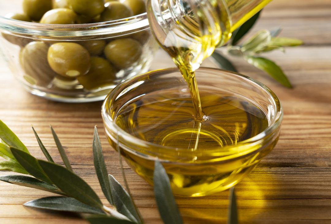7) SIZMA ZEYTİNYAĞI
