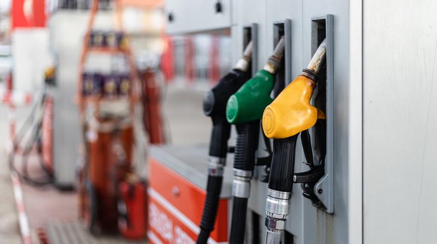 Önce indirim şimdi zam! Benzin ve Motorin fiyatlarında Cuma günü artış olması bekleniyor