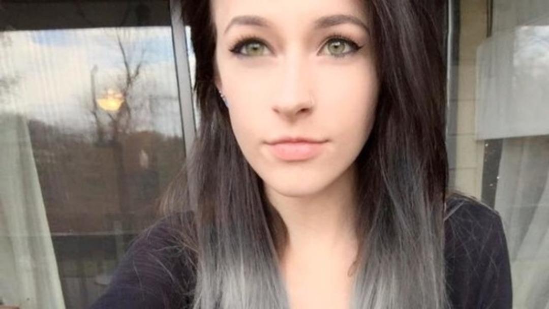 Evsiz adamı yemeğe davet etti, ger&ccedil;eği kağıt par&ccedil;asından &ouml;ğrendi