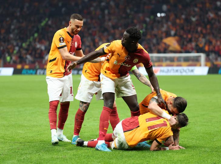 4-3'lük galibiyete rağmen Galatasaray'ın yıldızına olay sözler! "Acilen kendisini toparlaması lazım" 728xauto