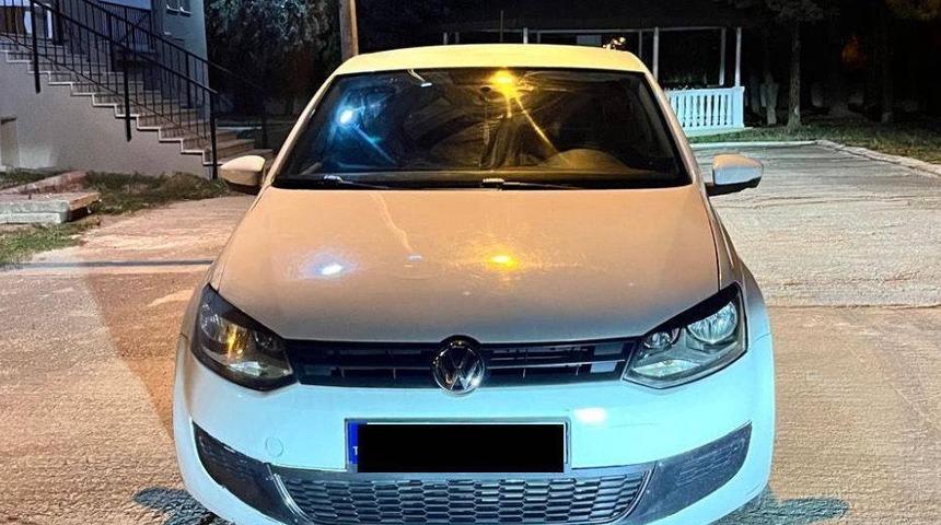 Balıkesir'de 89 düzensiz göçmen ile 2 göçmen kaçakçısı yakalandı