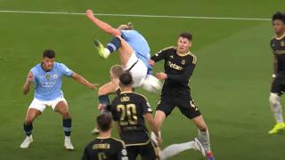 Böyle bir gol ne görüldü, ne duyuldu! Haaland'dan insanüstü vuruş... 'Fizik kurallarına aykırı'