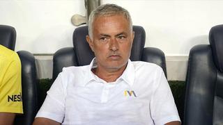 Kötü haberi Mourinho vermişti! Fenerbahçe'nin yıldızı Oosterwolde, ameliyat olacak