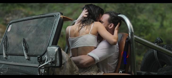 Mavi Mağara'da ateşli sahneler! Devrim Özkan ve Kerem Bursin'in o sahneleri sonrası akla Torreira geldi G2