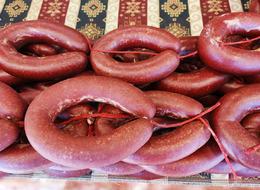 Gıda ürünlerinde sarsıntı devam ediyor! Köfteci Yusuf Sarıyer Börekçisi derken listeye yenileri eklendi... Sucuk yediğinizi zannederken dil yedirmişler! 