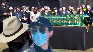 FETÖ elebaşı Fetullah Gülen gömüldü! Örgüt üyeleri yüzlerini gizlemeye çalıştı