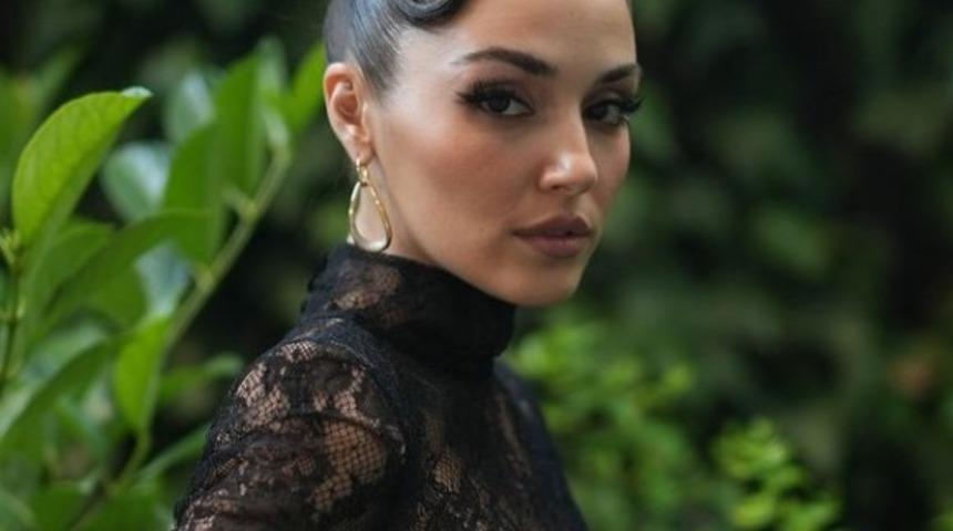 Hande Erçel Trust Arabia Ödülleri için Fas'ta! Siyahlar içindeki tarzı tam not aldı