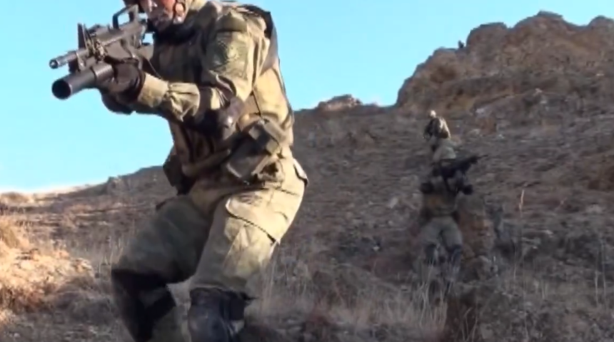 Teröristler orada tespit edildi, Mehmetçik düğmeye bastı! Terör örgütüne yeni darbe