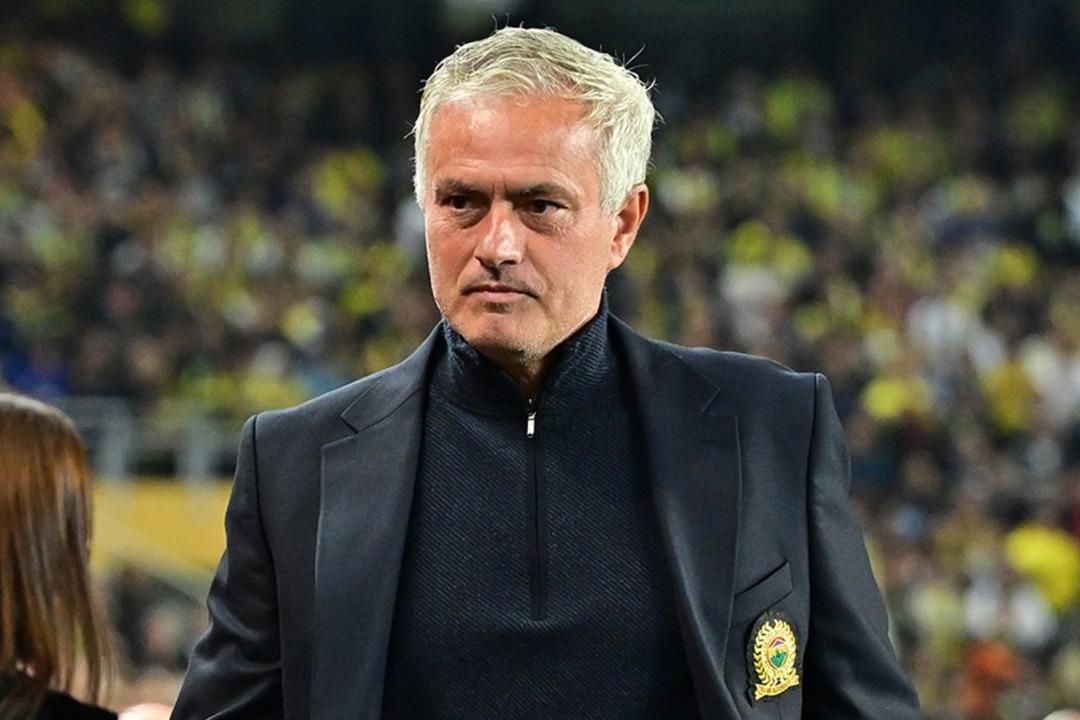 Emre Belözoğlu'ndan Jose Mourinho açıklaması! "Mourinho, bu kupaları nasıl kazandı?" 1200xauto