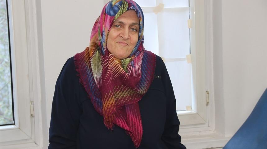 Karnı şişince kilo aldığını d&uuml;ş&uuml;nd&uuml;, ağrısı başlayınca ger&ccedil;ek ortaya &ccedil;ıktı! 'İlk defa g&ouml;rd&uuml;ğ&uuml;m&uuml;z bir şey' 