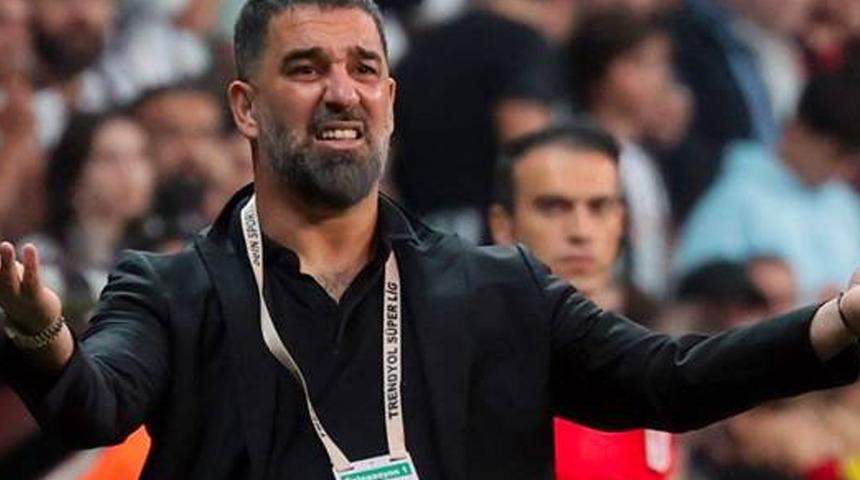 Galatasaray-Beşiktaş derbisi öncesi Arda Turan'ın yaptığı paylaşım siyah-beyazlı taraftarların tepkisini çekti!