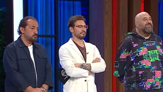 MasterChef'te beklenmedik karar! Somer Şef, 'Alışık olmadığımız bir olay' diyerek açıkladı! Yarışmacılar ise şok yaşadı...