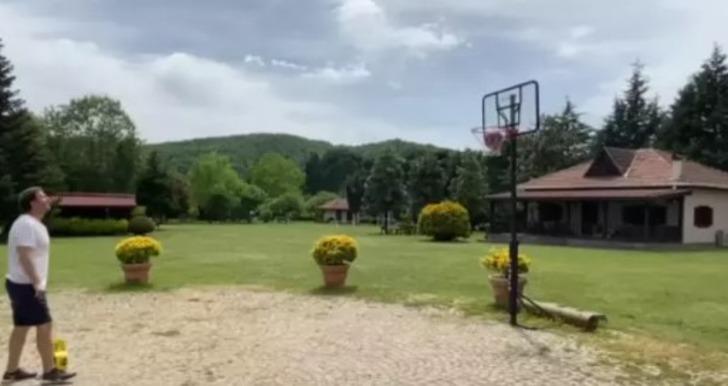 Ekranlara ara verdi! Tası tarağı toplayıp bakın nereye yerleşti... İlker Ayrık 17 dönümlük araziye çiftlik kurdu! Organik tarım bile yapıyor G2