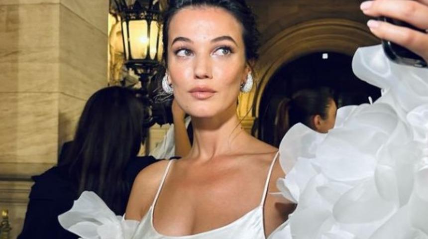 Londra pozlarını peş peşe paylaştı! Pınar Deniz'e beğeni yağdı 