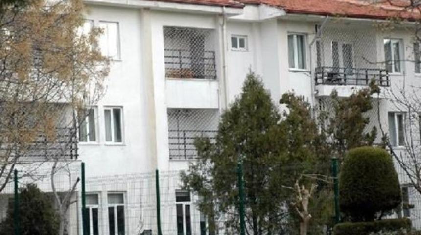 Huzurevinde ikinci intihar! Pencereden atlayarak yaşamına son verdi