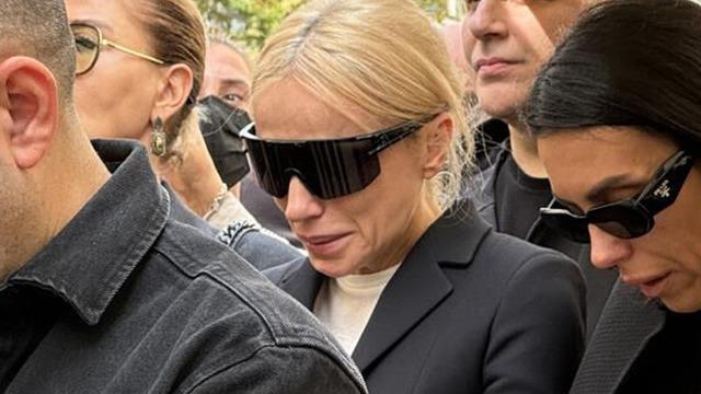 Gülşen'in babası abdest alırken hayatını kaybetti... Apar topar ülkeye döndü