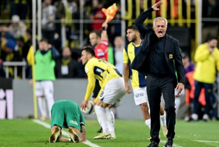 Mourinho'dan Bodrum FK galibiyeti sonrası şaşırtan açıklamalar! "Hayal kırıklığı yaşadım" G3