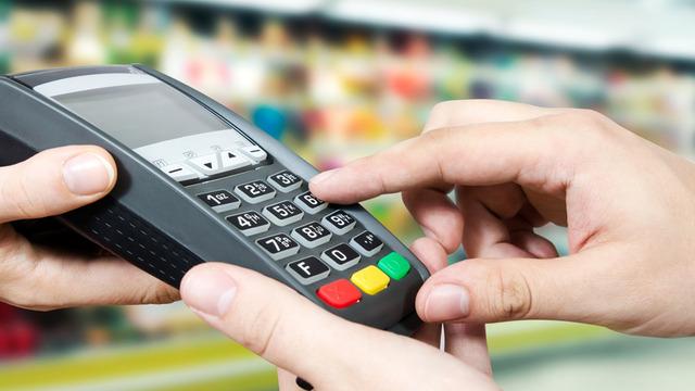 'POS cihazı bozuk' diyerek kandırıyorlar... 7 bin liralık alışverişe kredi kartı engeli gelince esnaf yeni bir yöntem geliştirdi!