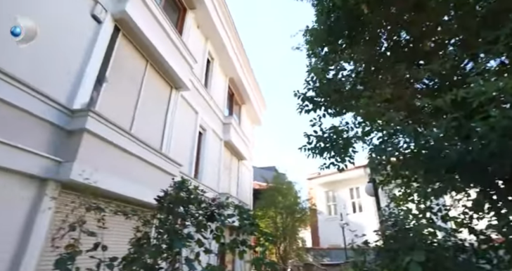 Gelinim Mutfakta'nın sunucusu Aslı Hünel lüks evini gezdirdi! Evrim Akın o odayı görünce şaştı kaldı G1