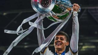 Dünyanın en iyileri belli oldu! Arda Güler'den tarihi başarı...