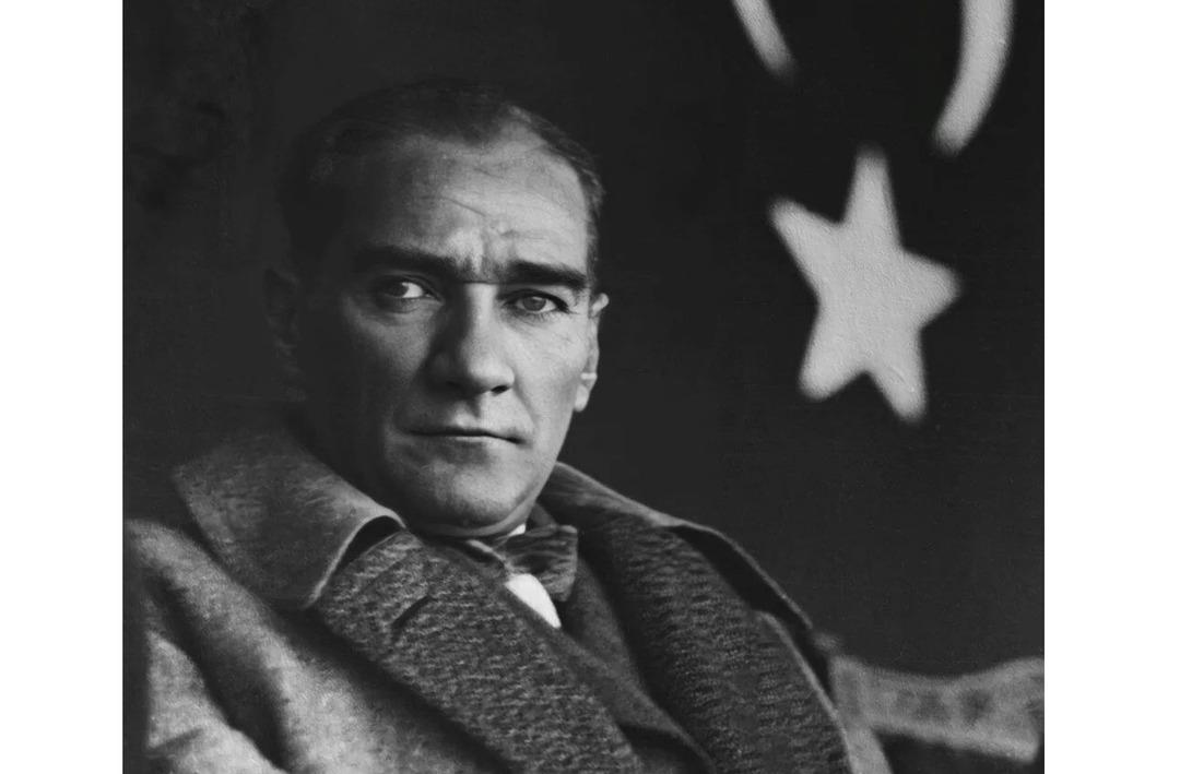 ATATÜRK'ÜN CUMHURBAŞKANI UNVANIYLA İLK KONUŞMASI