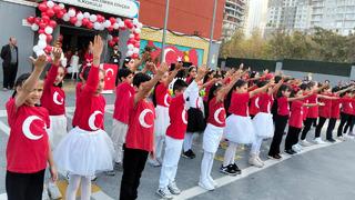 Öğrenciler Cumhuriyeti coşku ile kutladı