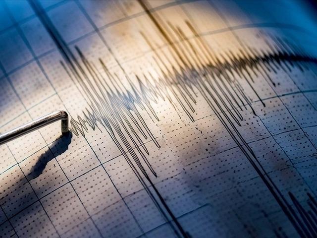  Ege Denizi'nde 6 büyüklüğünde deprem!