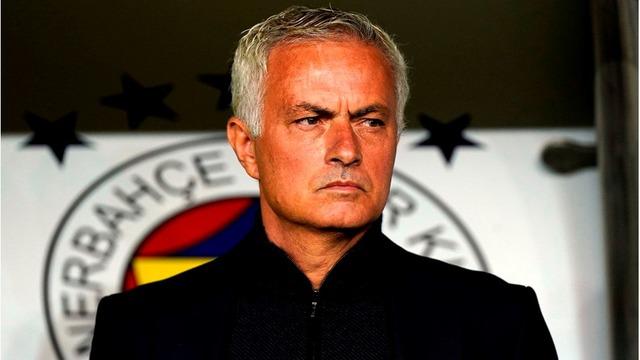 Fenerbahçe Teknik Direktörü Jose Mourinho'dan ilginç açıklamalar! 10 yıldır başarı yok dedi ve...