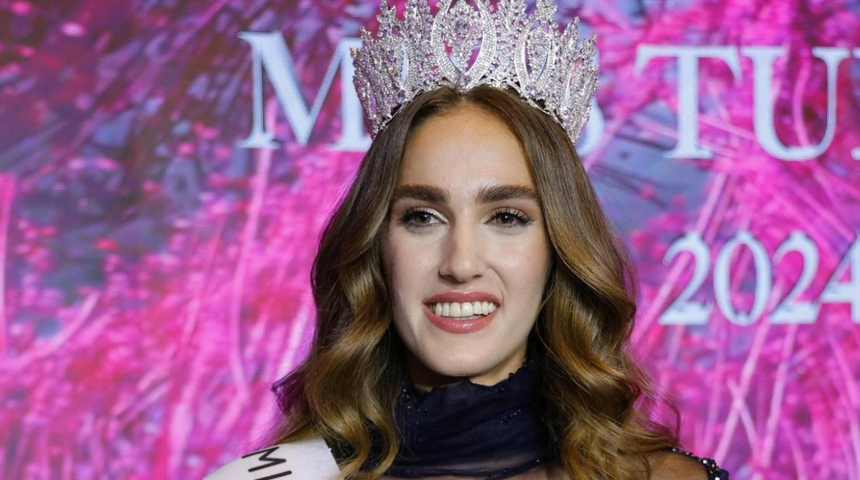 Estetik mi yaptırdı? Miss Turkey birincisi İdil Bilgen'in son hali kafaları karıştırdı! 'Aynı kişi olduğuna...' 
