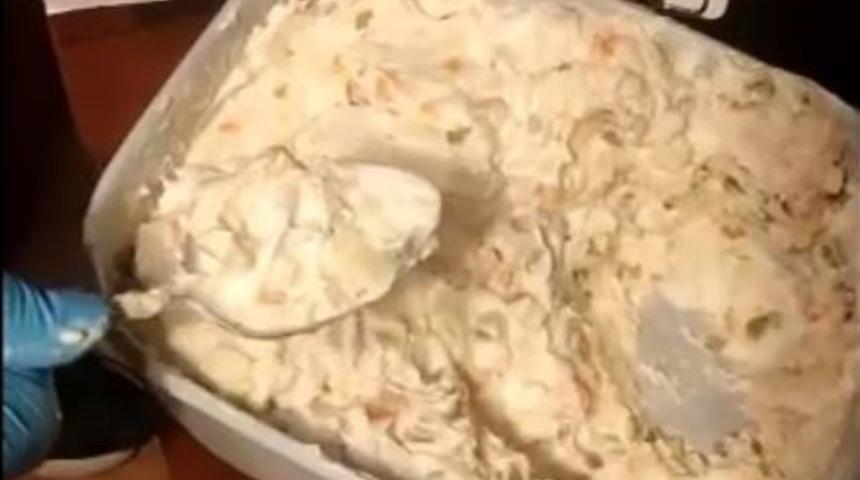 Yer: Antalya! Rus salatasıyla uyuşturucu satışı yaparken yakalandılar