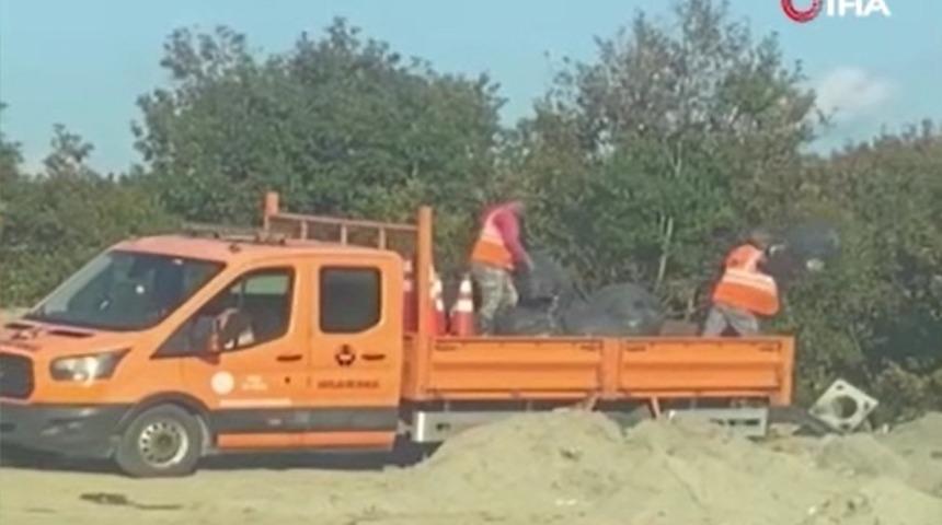 'Pes' dedirten anlar: Karayolları Genel Müdürlüğü ekipleri torbalar dolusu çöpü ormana böyle döktü!