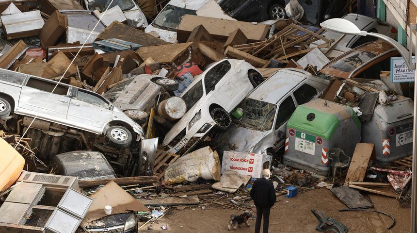İspanya uzun yıllar sonra ilk kez böylesini yaşıyor! Sel felaketinde can kaybı 100'e yaklaştı, artmasından endişe ediliyor